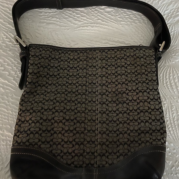 Vintage Coach Over the Shoulder Bag - Picture 2 of 4